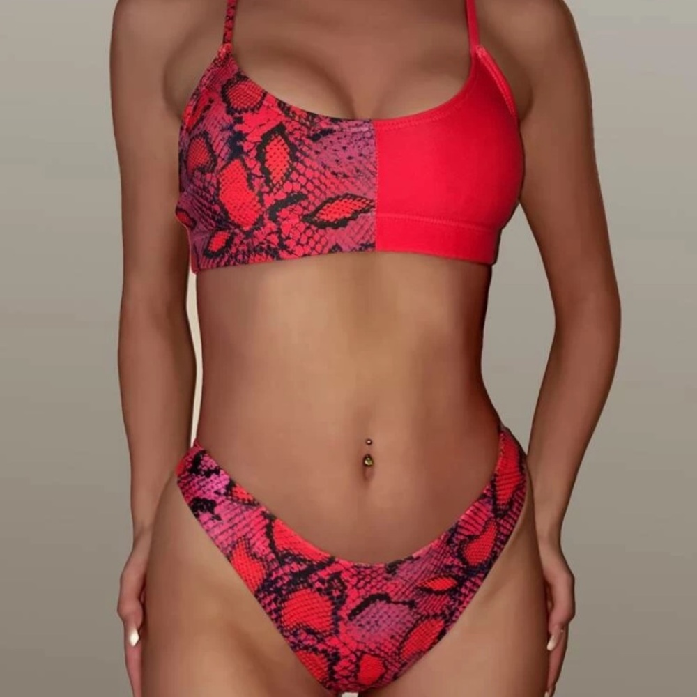 Half Snake Skin bathing suit✨